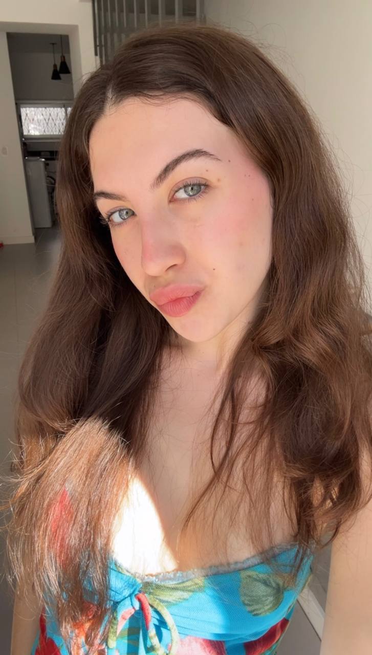 Nude girl Amber in Skopje