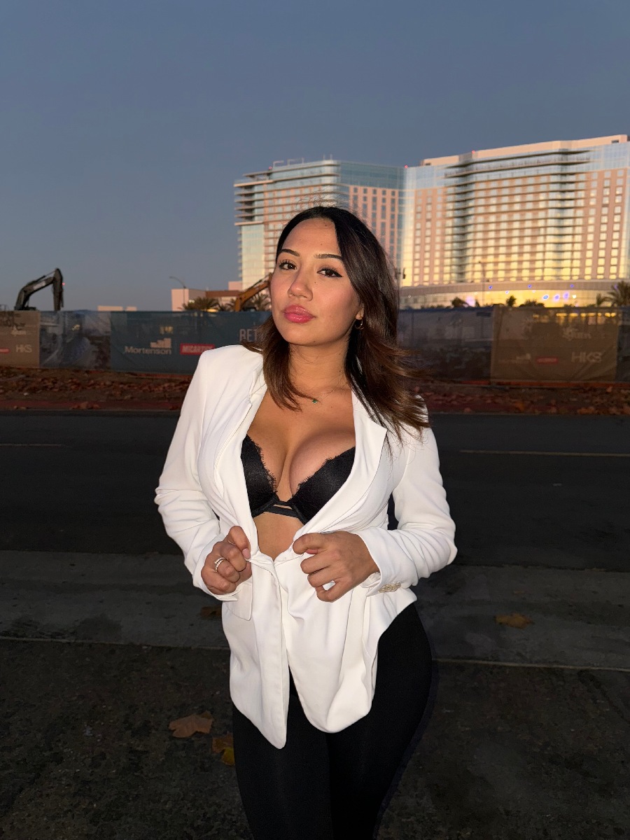 Take a pause and enjoy Ali Cruz — streaming from Skopje