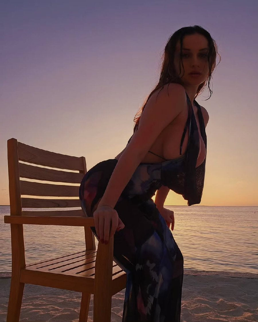 Sexy girl Miranda Faith nude in Skopje