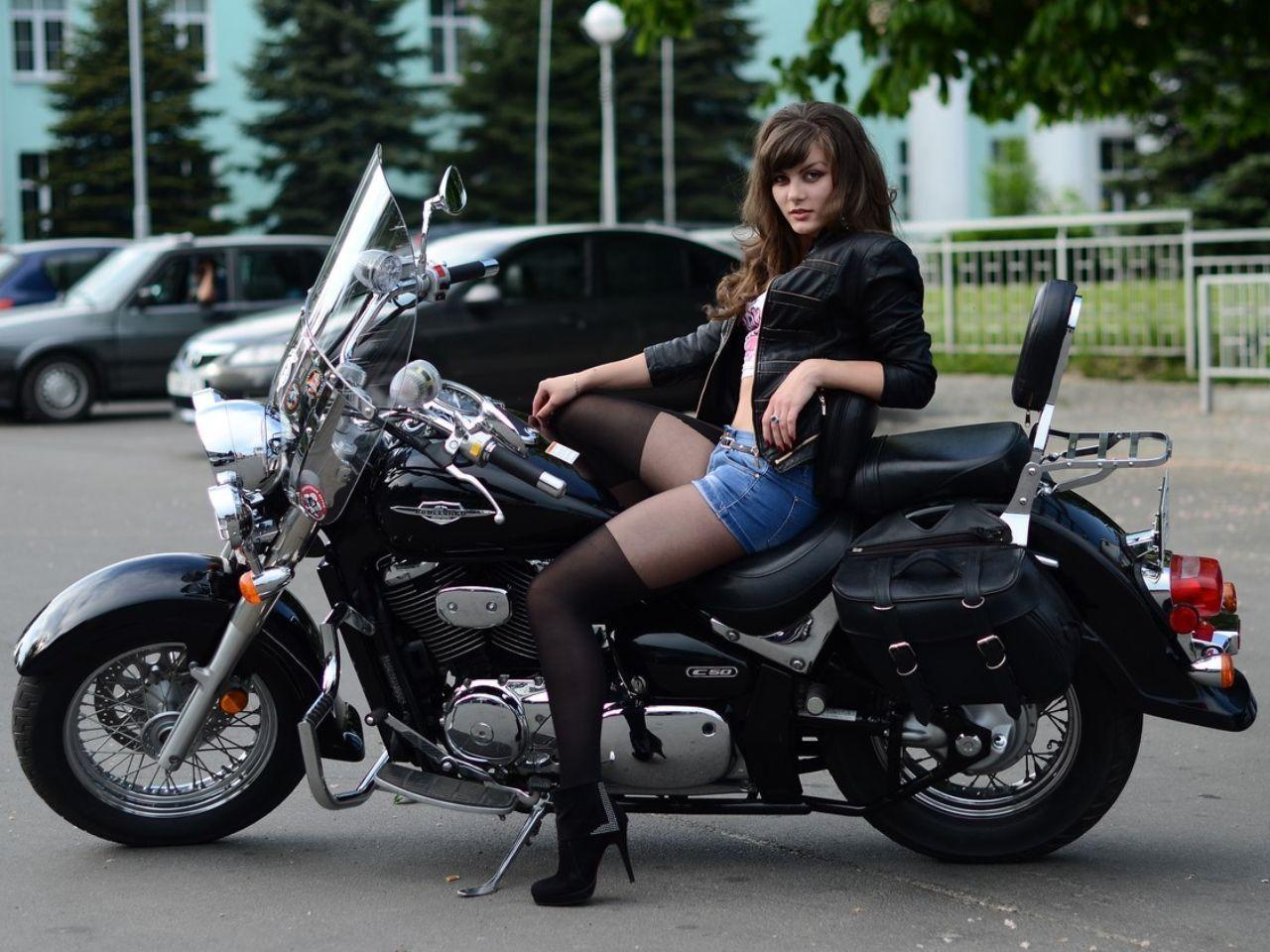 European women on bikes in Skopje