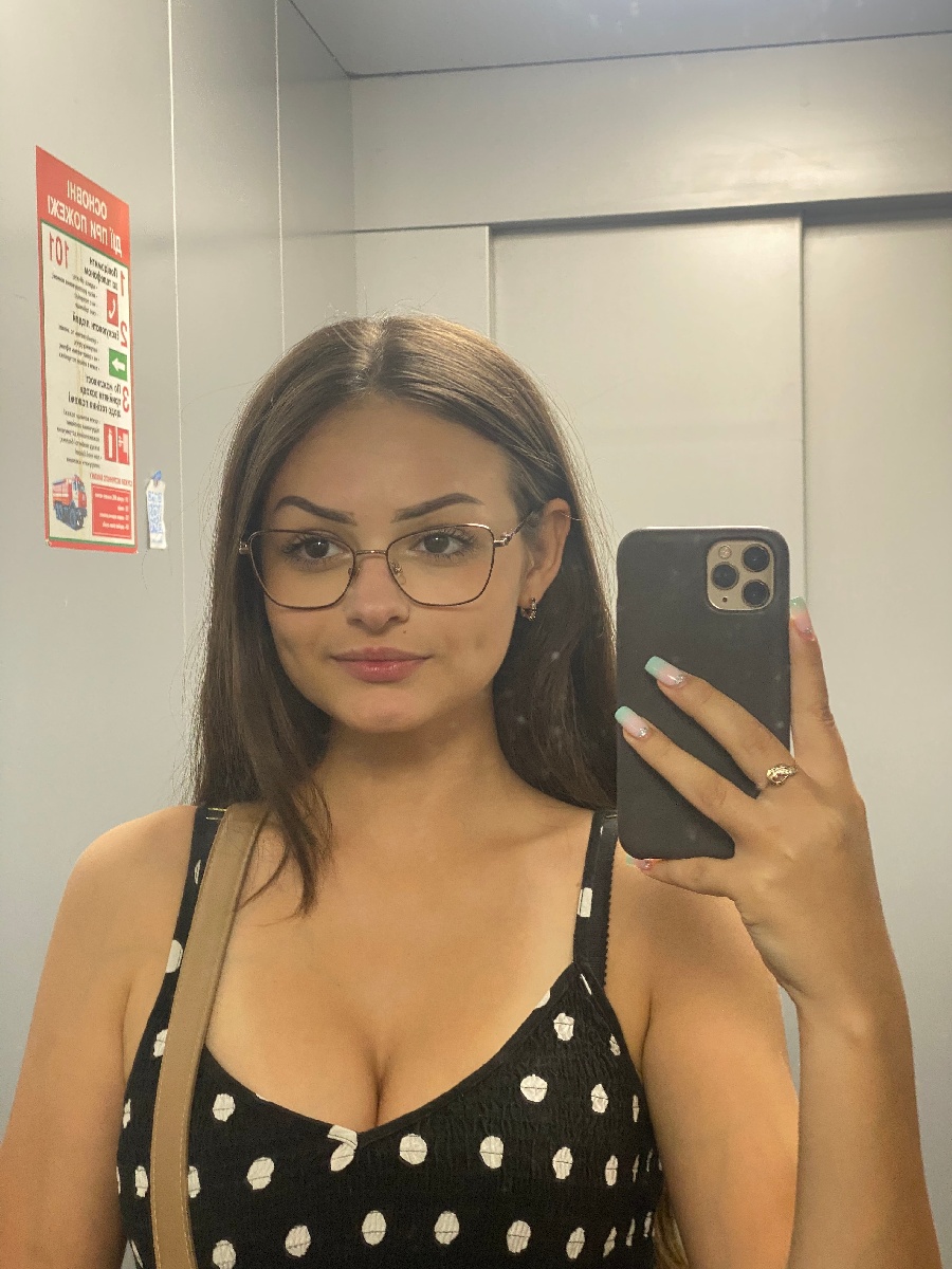 Sexy model Stacy in Skopje