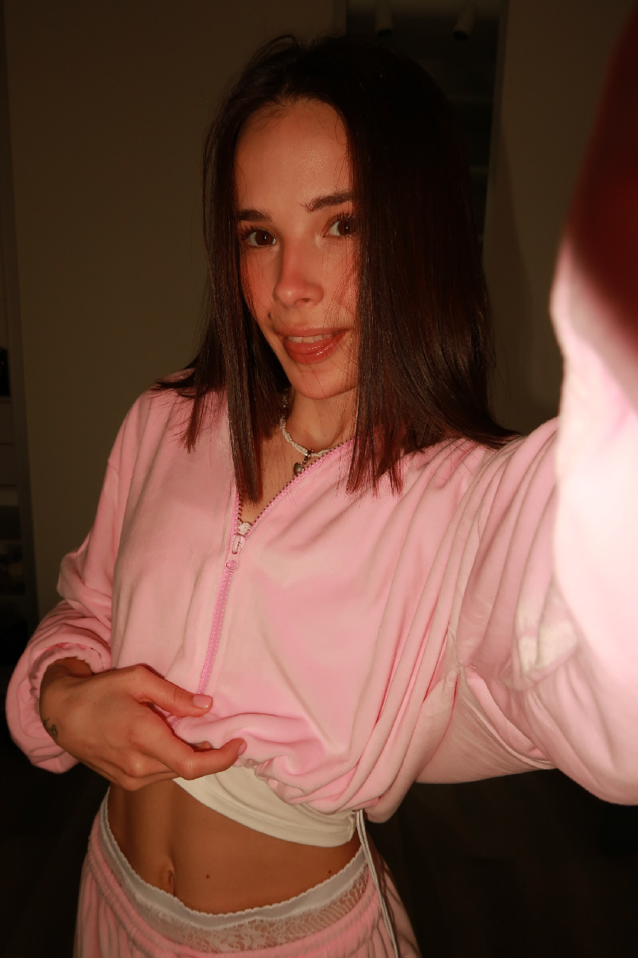 Tina brings the glow — live moments in Skopje